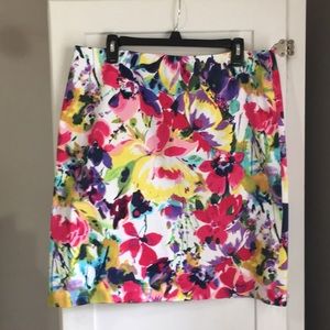 Jones wear Skirt